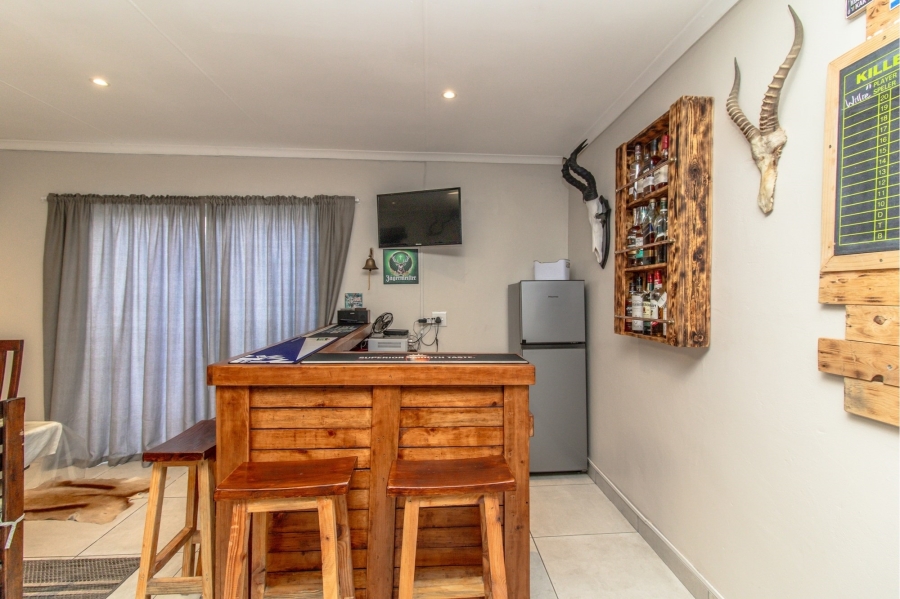 3 Bedroom Property for Sale in Franskraal Western Cape